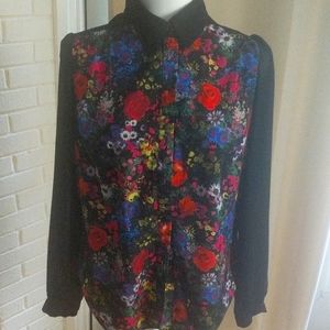 FOREVER 21 BEAUTIFUL FLORAL VINTAGE BLOUSE